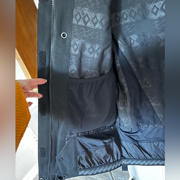 Billabong Snow Jacket - Picture 4 of 5